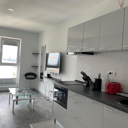 Cozy 2-Room Penthouse Lakeview W14 Бухарест Экстерьер фото