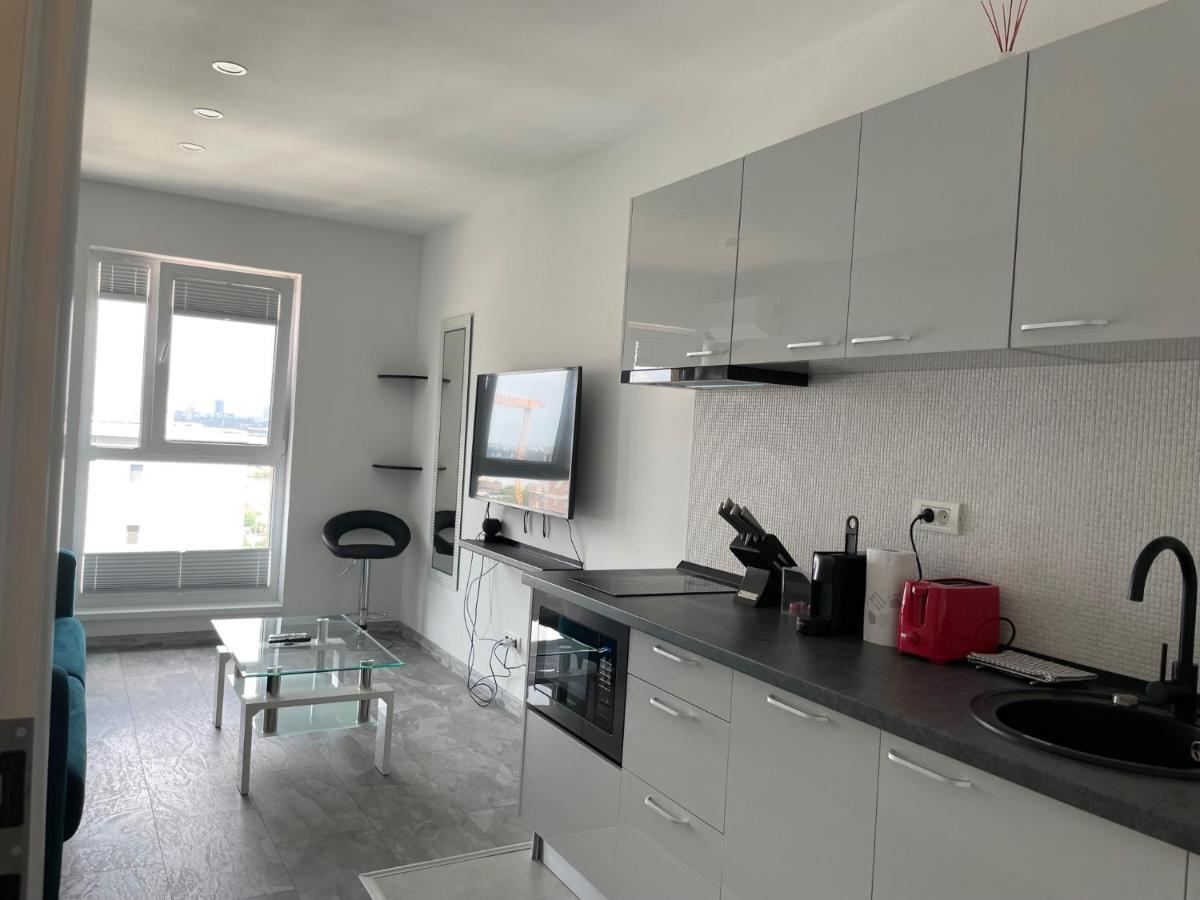 Cozy 2-Room Penthouse Lakeview W14 Бухарест Экстерьер фото
